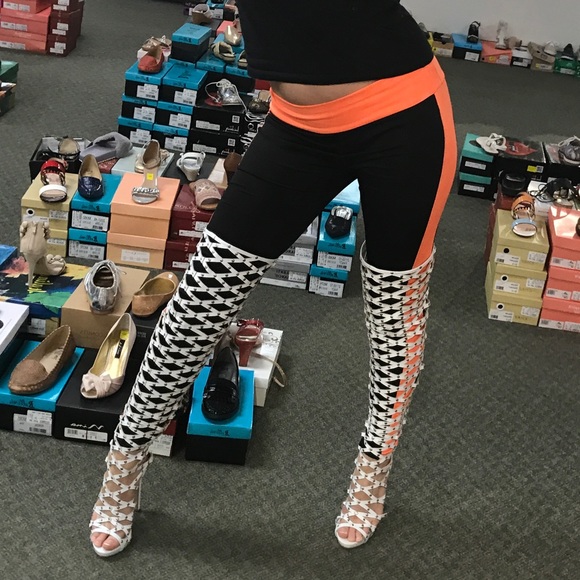 JefferyCampbell 100% leather white high heel boots - Picture 3 of 5